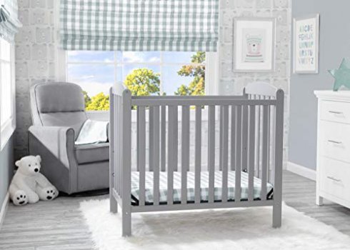 Delta Emery 4-in-1 Convertible Crib 